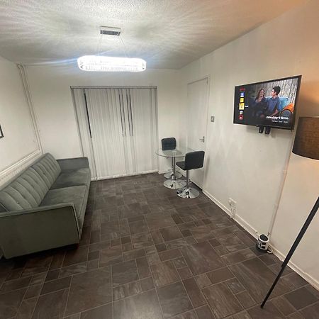 New! 4 Bedroom London House With Garden And Lawn Zewnętrze zdjęcie