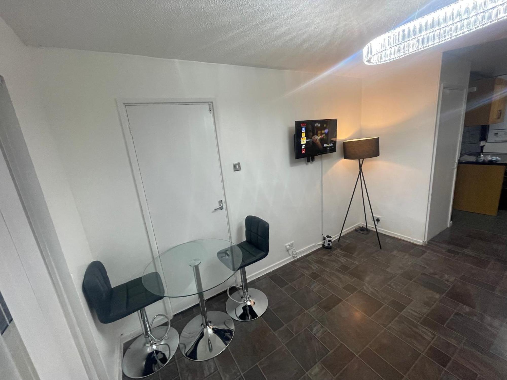 New! 4 Bedroom London House With Garden And Lawn Zewnętrze zdjęcie